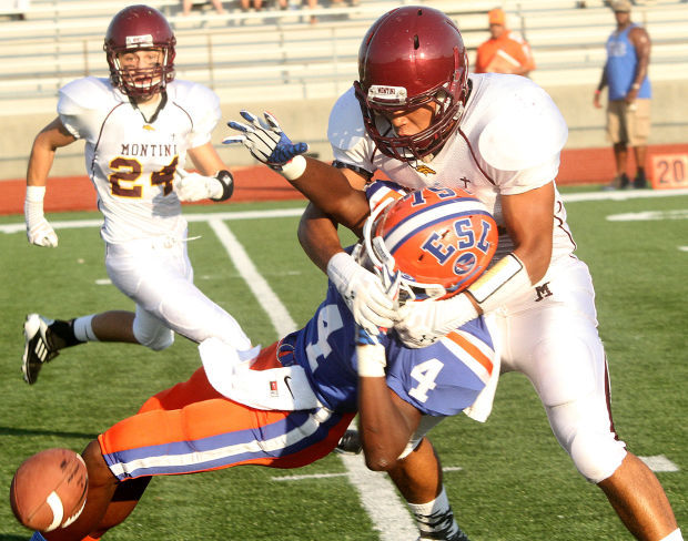 Wills' five touchdown passes lift Montini past No. 1 East St. Louis