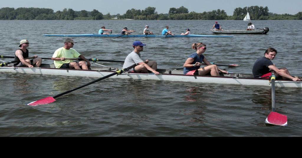 Ready, set, row is theme at class on Creve Coeur Lake