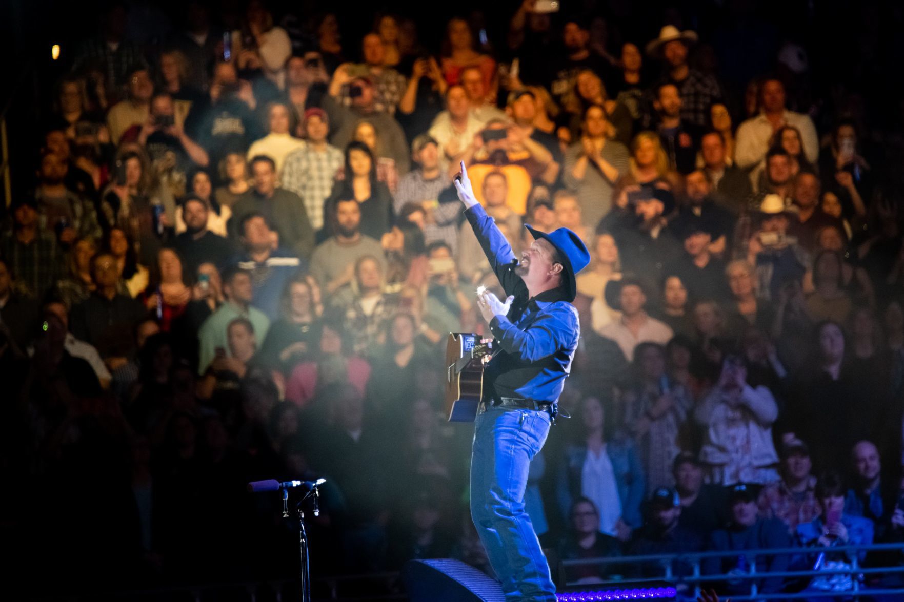 garth brooks tacoma dome concerts schedule