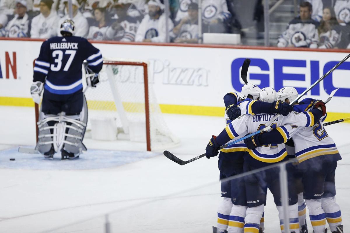 Blues jump out on top of Jets with late rally | St. Louis Blues | www.waterandnature.org