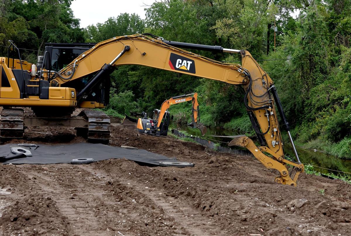 Clean up of radioactive waste near Jana Elementary School