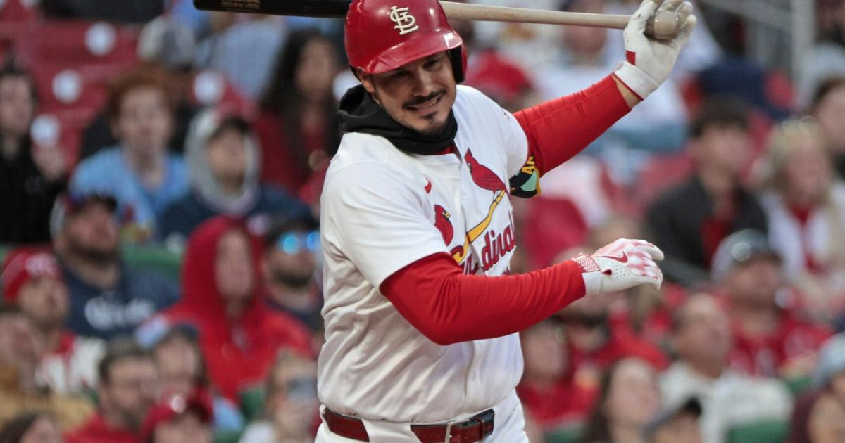 Sparse crowd sees Cardinals misplace lead in first loss