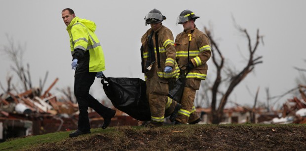 Joplin tornado turns city upside down