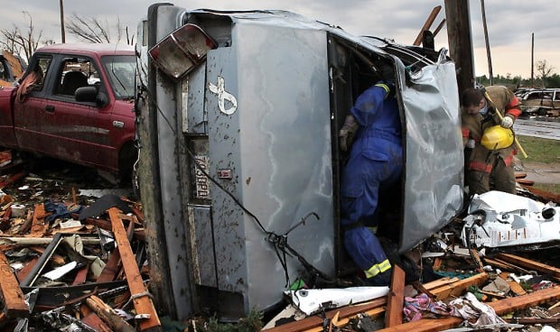 Joplin tornado, Monday
