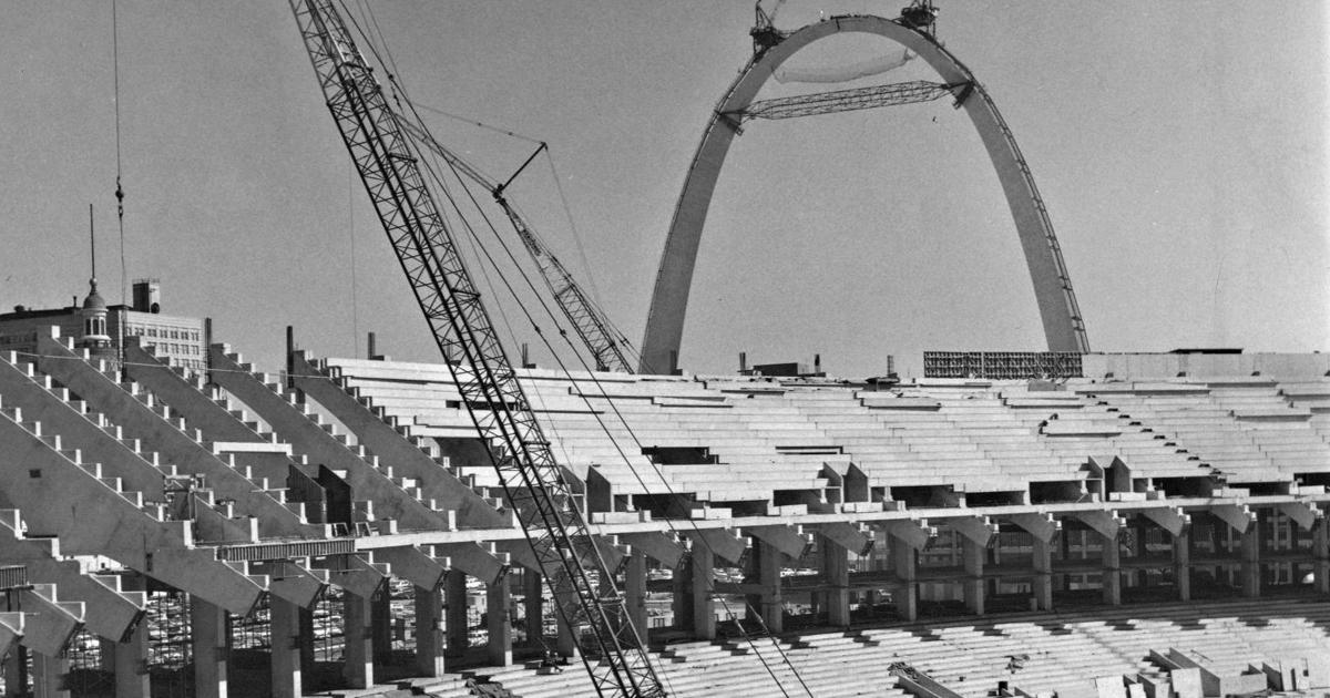 Stadium, Gateway Arch anchor building boom in dingy downtown: Revisiting ...