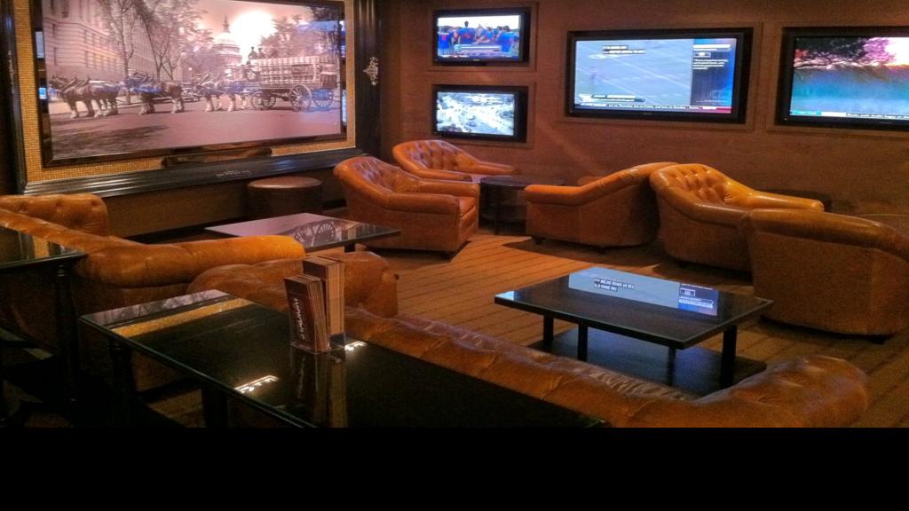 Stadium Sports Bar and Grill lounge Multimedia