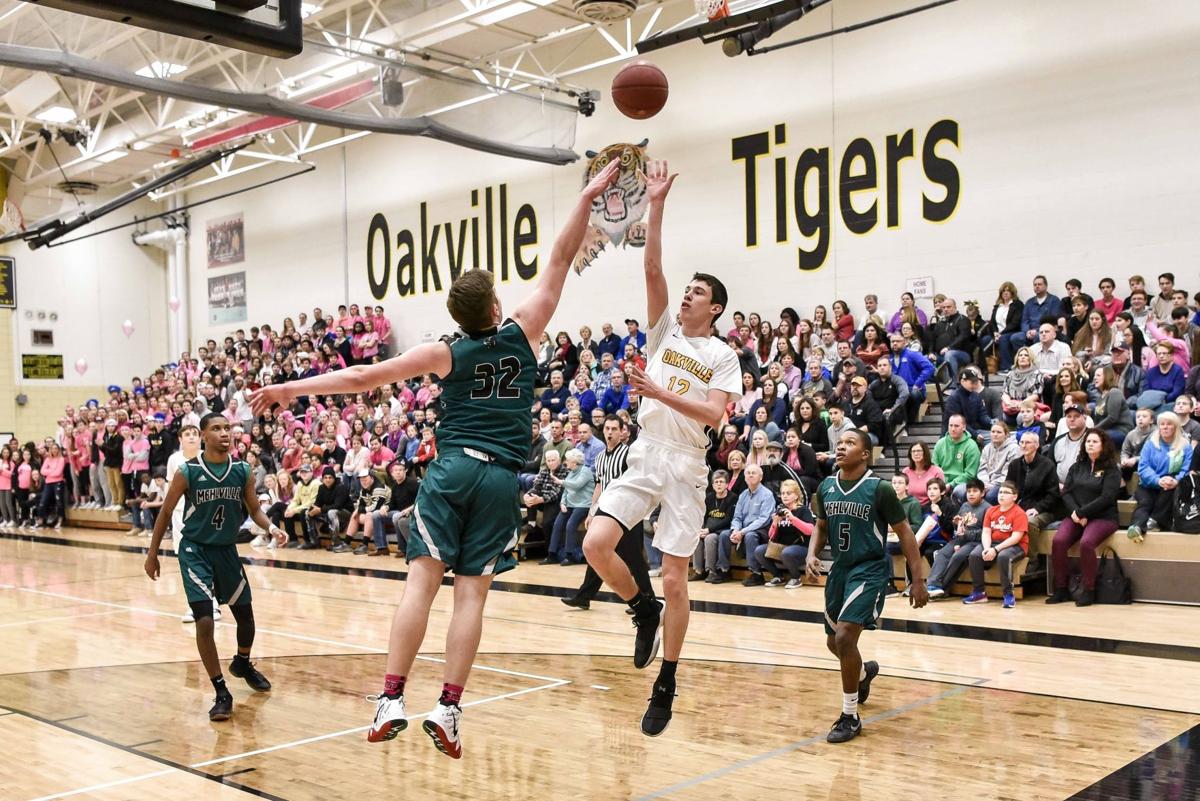 Oakville Holds Off Revitalized Mehlville For Third Consecutive Win