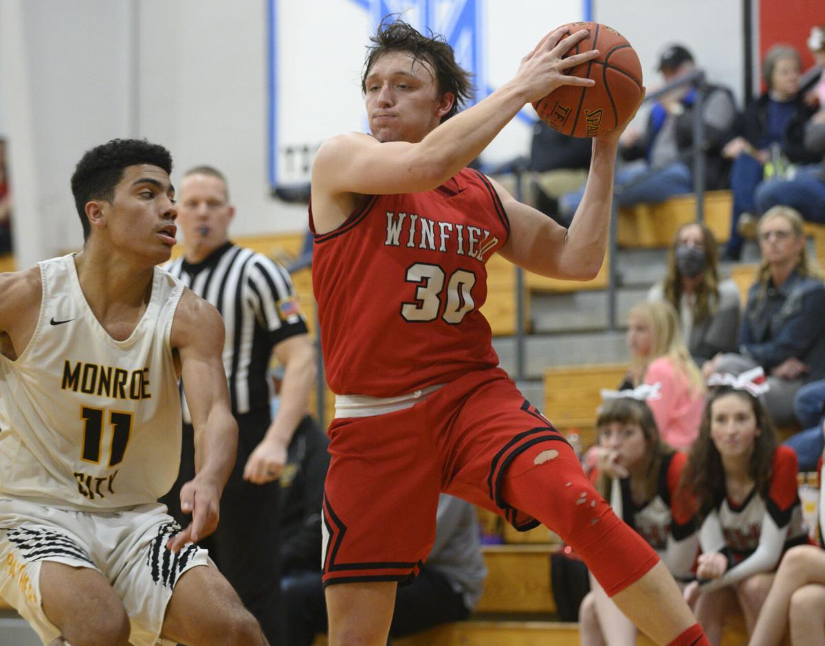 Winfield comes up short against Monroe City in Clopton championship