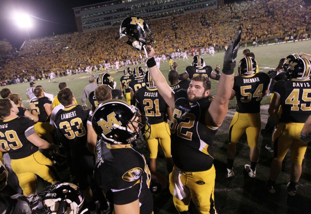 Tim Barnes Missouri played Oklahoma in a Big 12 conference football game at Columbia, Mo.