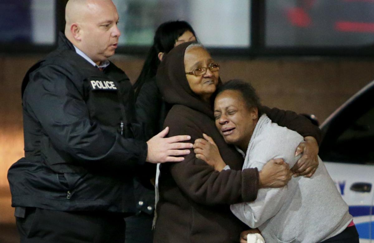 Teenager is fatally shot at gas station in Berkeley