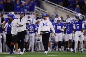 FOOTBALL-NCAA/
