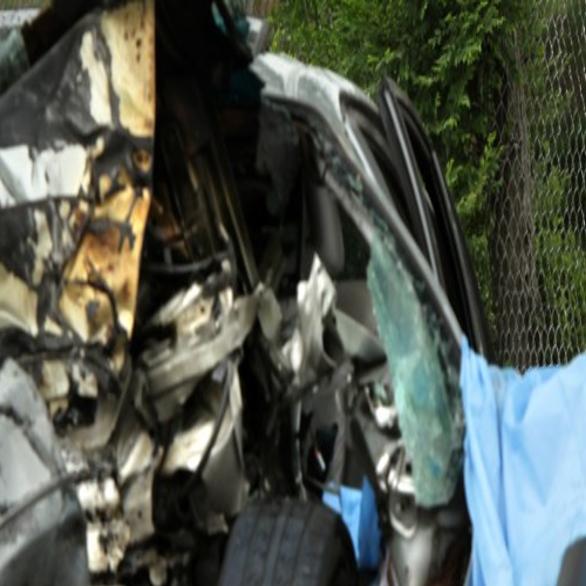 Man And Pregnant Woman Killed In Crash While Evading Police Law And Order Stltoday Com
