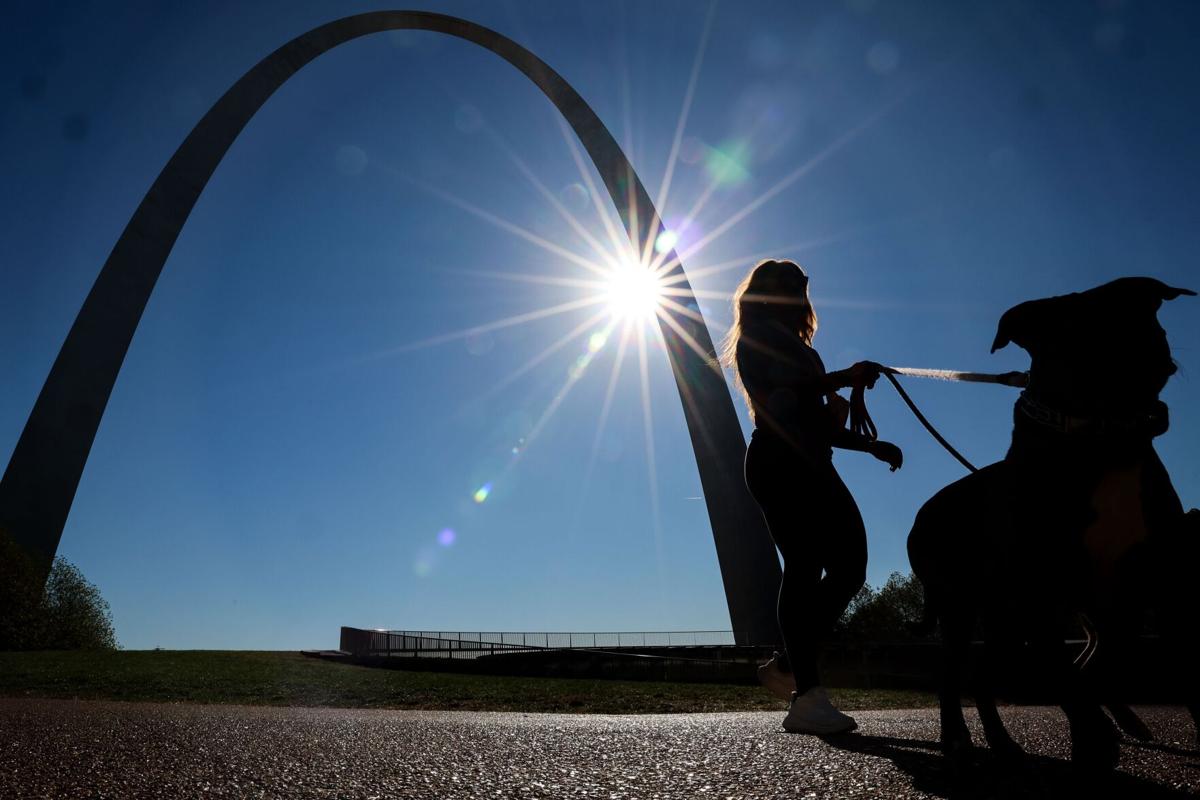 Gateway Arch reopens for two weeks amid government shutdown due to private donors