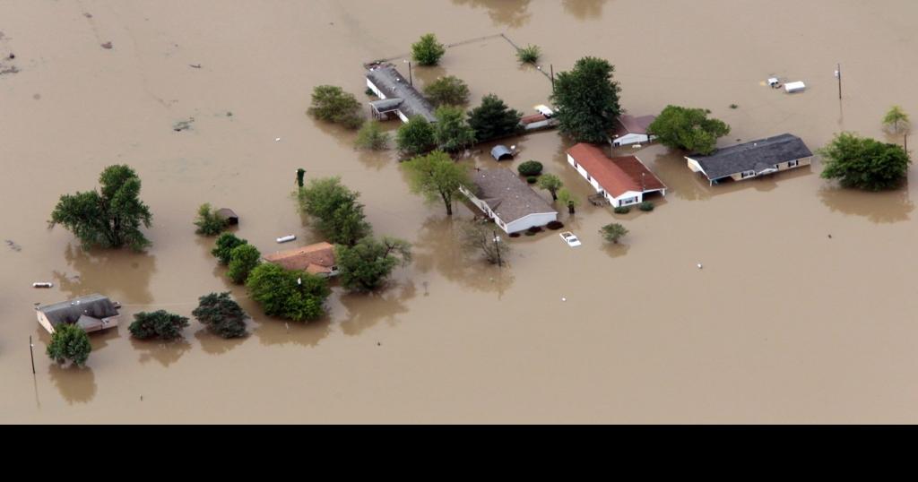 Pinhook Flooding, David Carson, 2011, St. Louis-Post-Dispatch