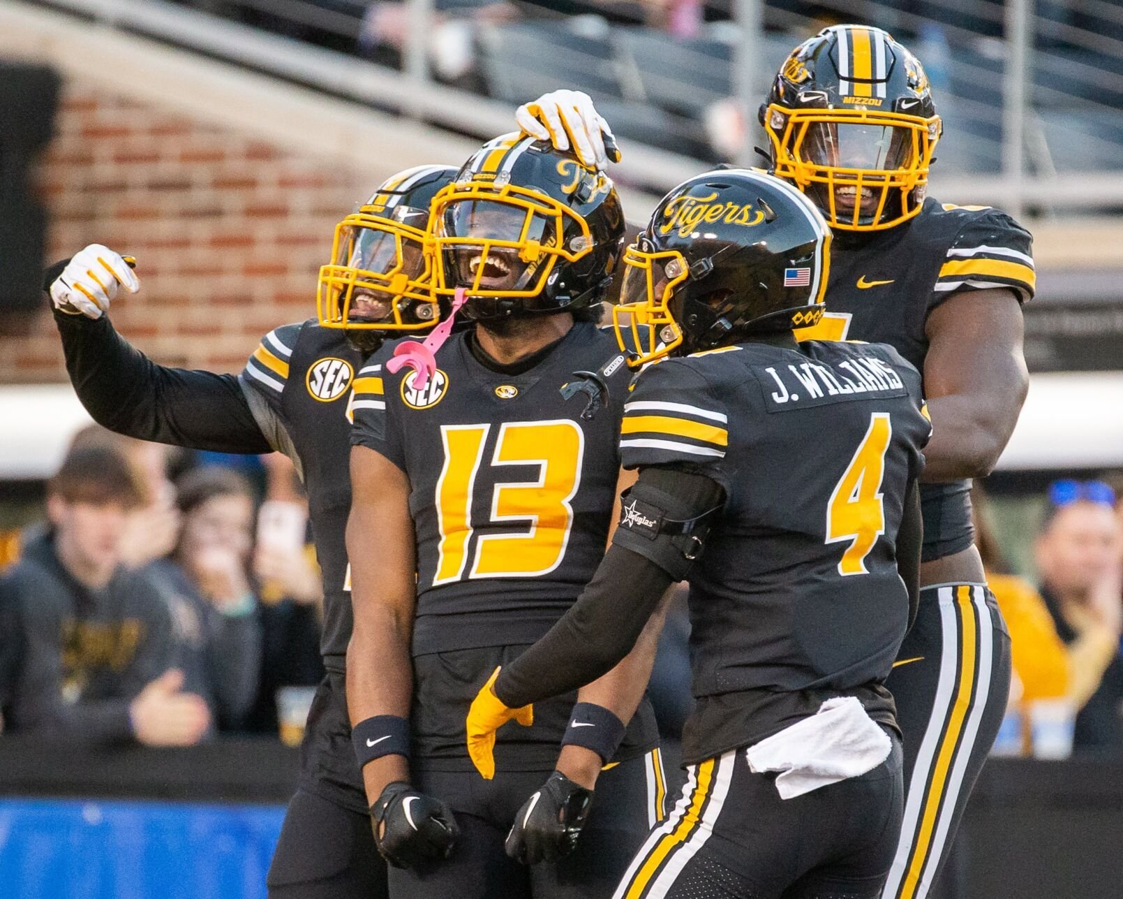 Mizzou Football Snapshots: PFF Grades, Snap Counts For Tigers Win Over ...