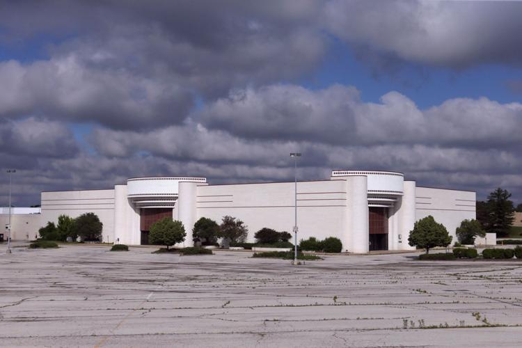 Global Mall at the Crossings plans appear 'stalled or dead