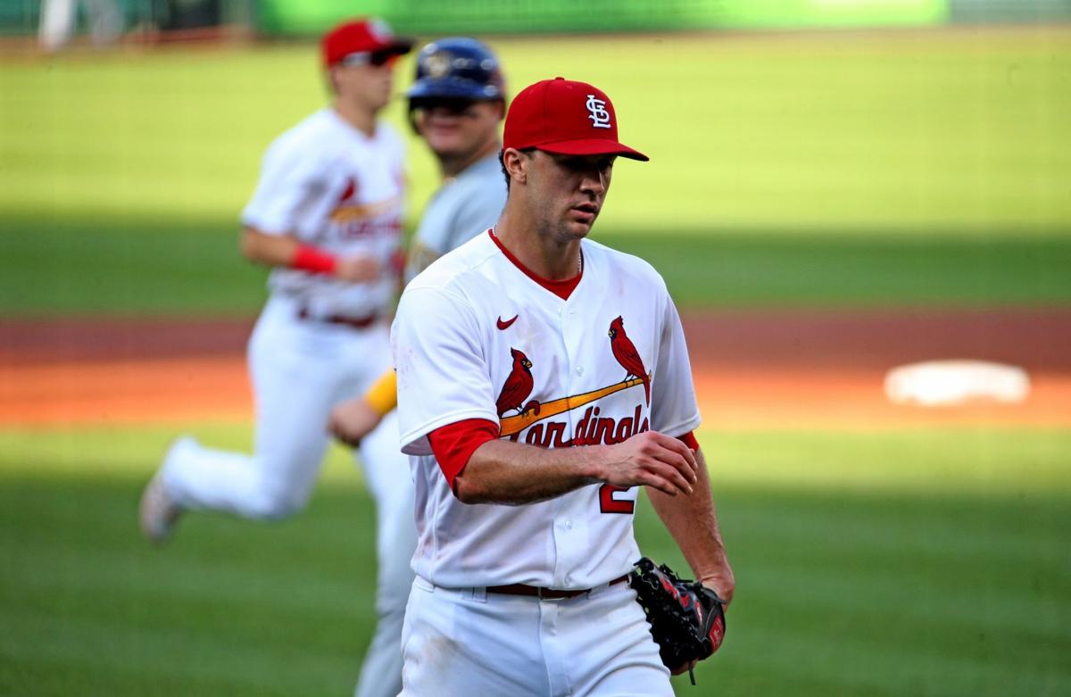 Game 1 Brewers beat Cardinals 3-0