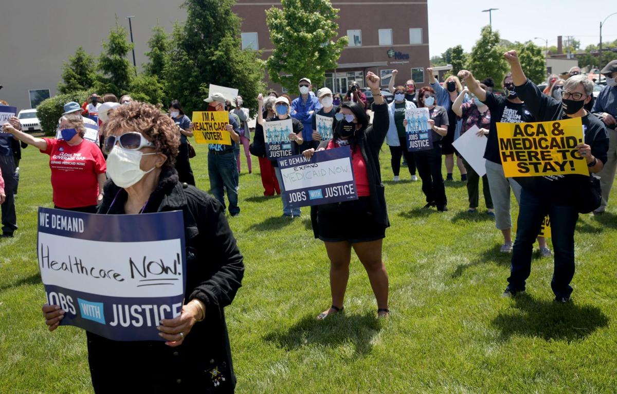 Demonstrators urge lawmakers to support Medicare expansion
