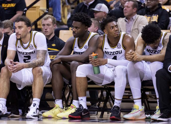 DeAndre Gholston's buzzerbeater carries Mizzou basketball to wild