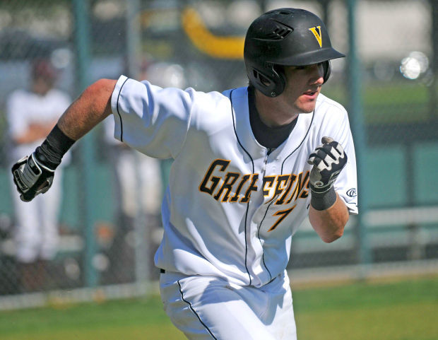 Former Iowa Hawkeyes pitcher Nick Allgeyer called up to Blue Jays