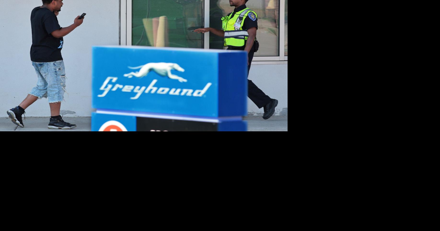 Passengers describe scene of Greyhound bus crash that killed 3, injured 14 near St. Louis