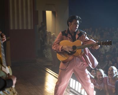 ENTER-ELVIS-MOVIE-REVIEW-MCT