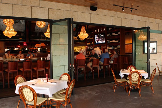 Good Fare Minus Trendy Fads Featured At Bricktop S Restaurant Bricktop S In Frontenac