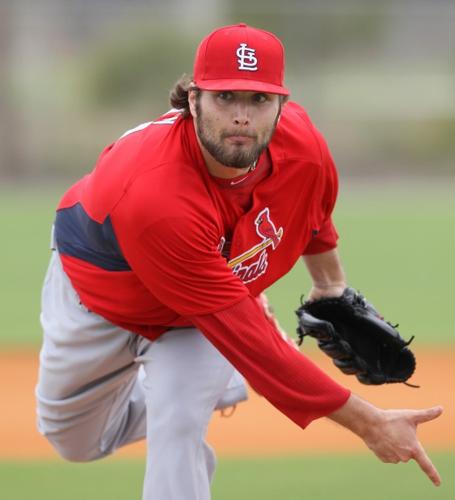 How Has Lance Lynn Performed While Replacing Chris Carpenter? - Viva El  Birdos