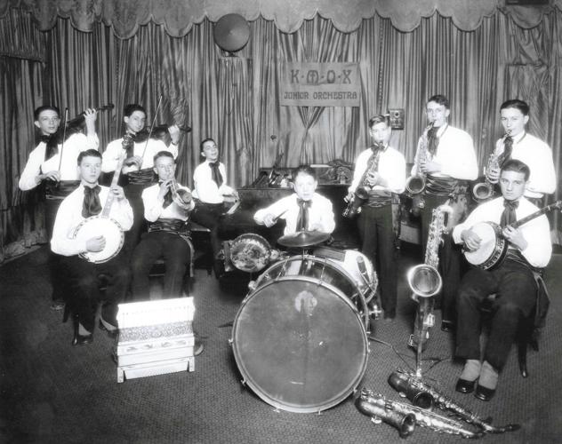 KMOX-history