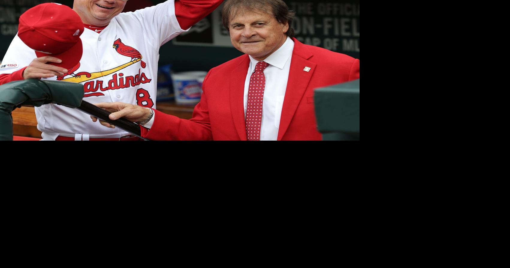 Cancer battle behind him, former Cardinals manager Tony La Russa