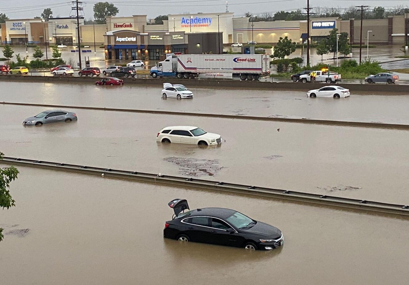 I70 flooded at Mid Rivers Mall in St. Peters after record rain
