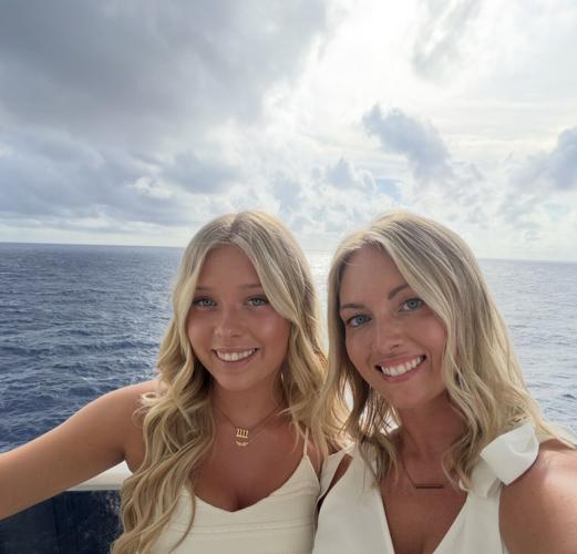 Addie-and-Stacie_7370125.jpeg