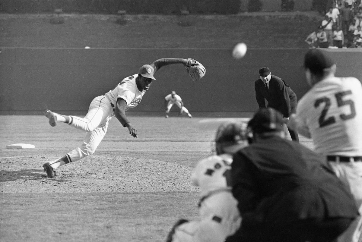 1968 World Series Game 7 Mickey Lolich Action Photo !