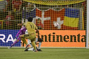 SOCCER-USA-STL-HOU/