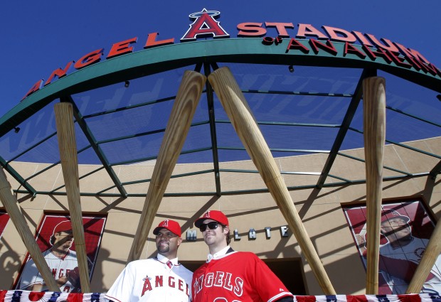 Angels Introduce Pujols and Wilson - The New York Times