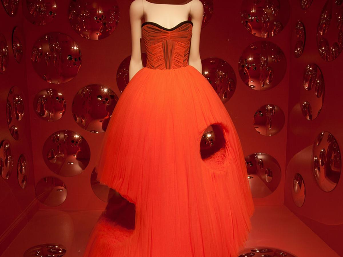 A Queen Within Tells Its Story With Show Stoppers Deb S Retail Details Stltoday Com A Queen Within Tells Its Story With Show Stoppers Deb S Retail Details Stltoday Com