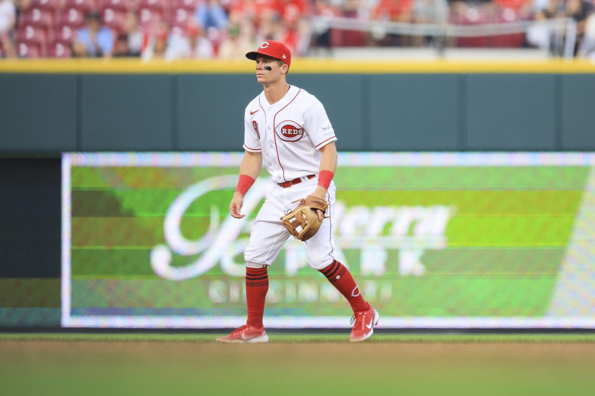 Reds stadium smokestack catches fire during game vs. Giants