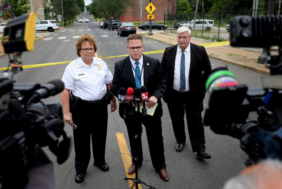 St. Louis police shoot and kill man