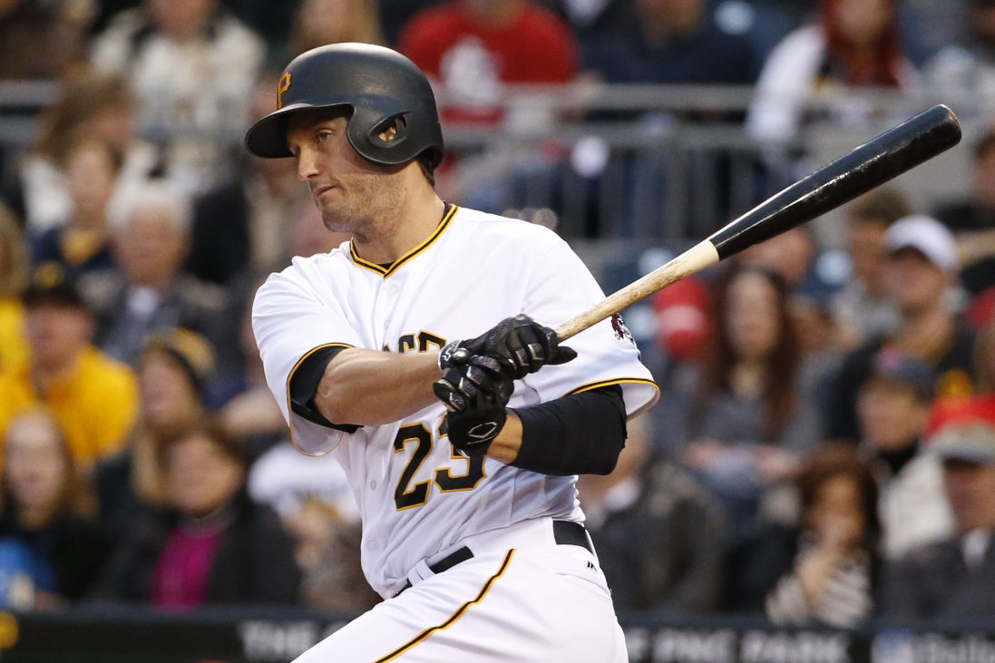 Pirates Extend Francisco Cervelli - MLB Trade Rumors