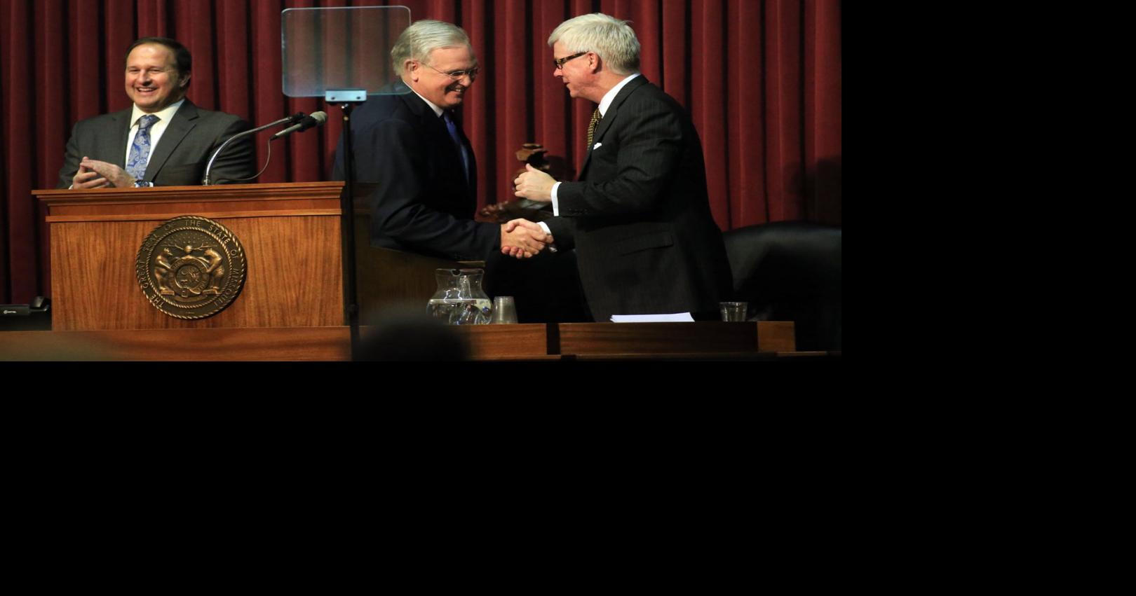 Jay Nixon calls for building plan, municipal court reform, change in