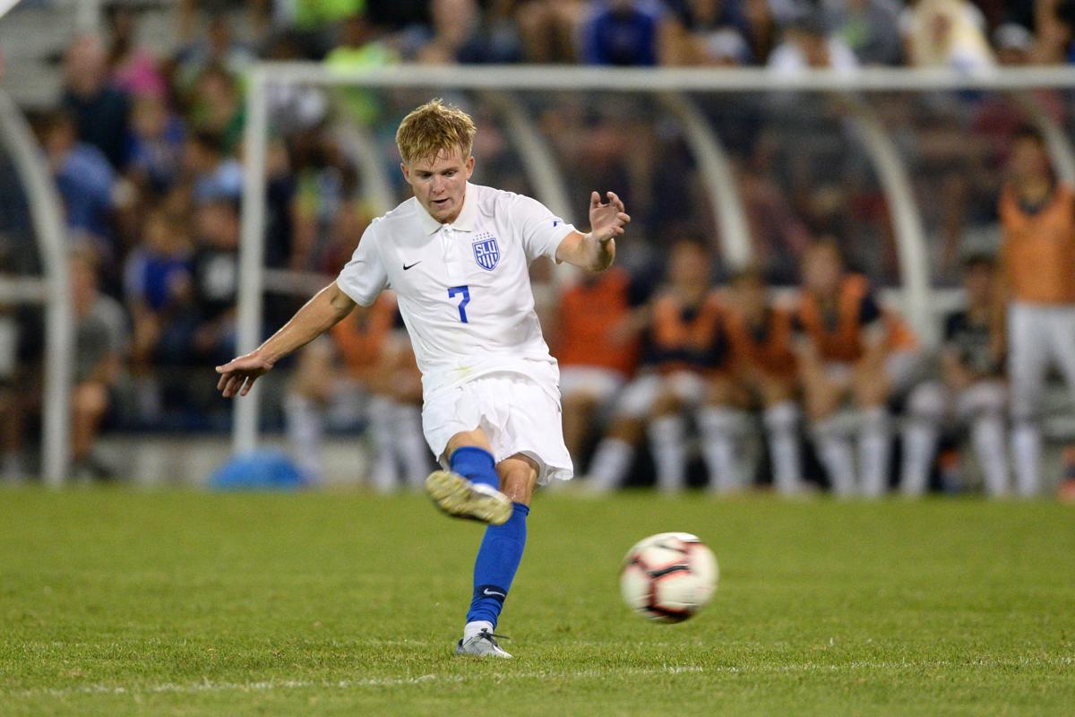 Slu Soccer Falls Short Against No 9 Notre Dame Slu Billikens