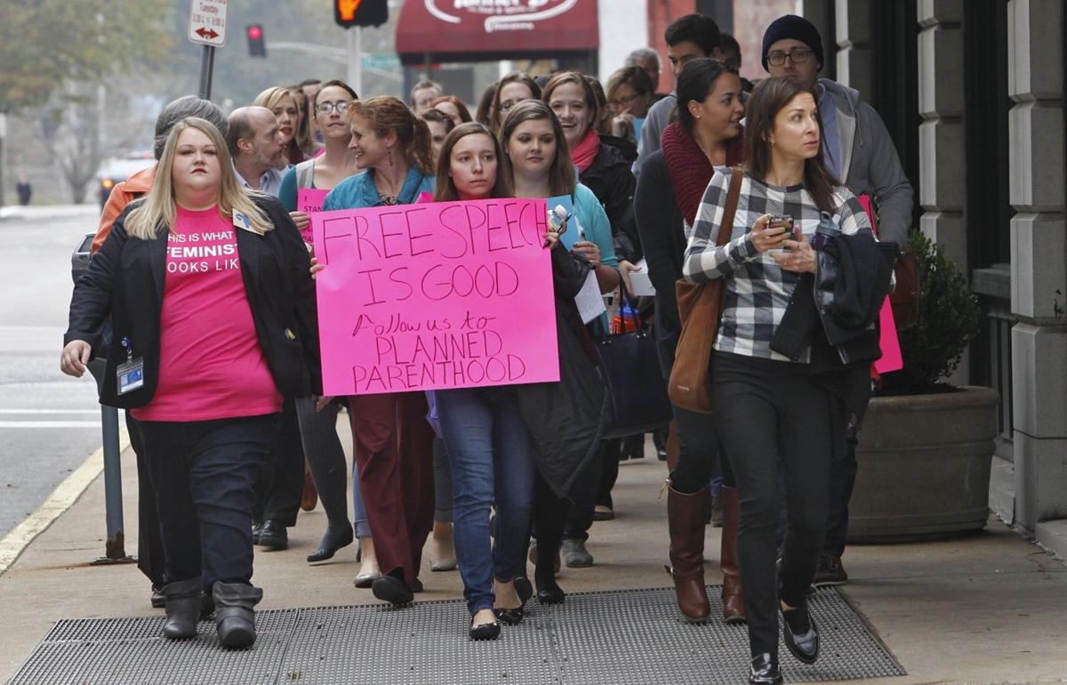 SLU law students meet on planned parenthood