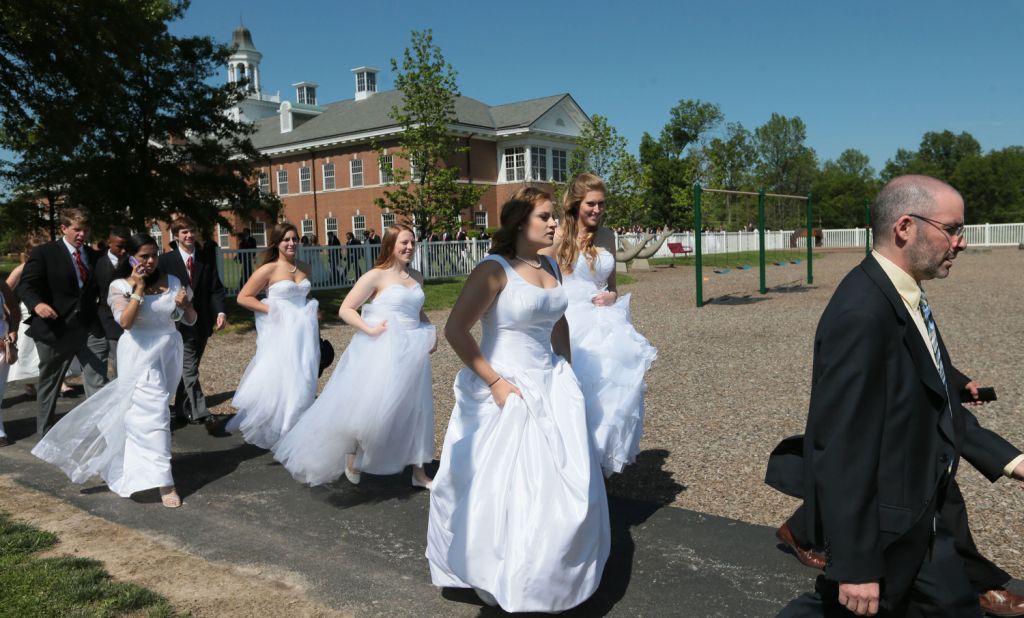 white graduation dresses for high school seniors