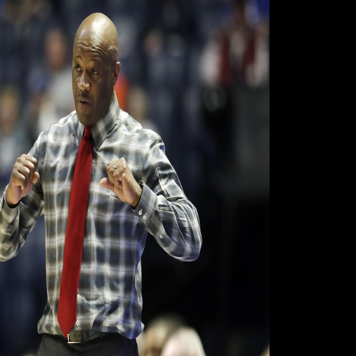 Arkansas Fires Basketball Coach Mike Anderson After Eight Year