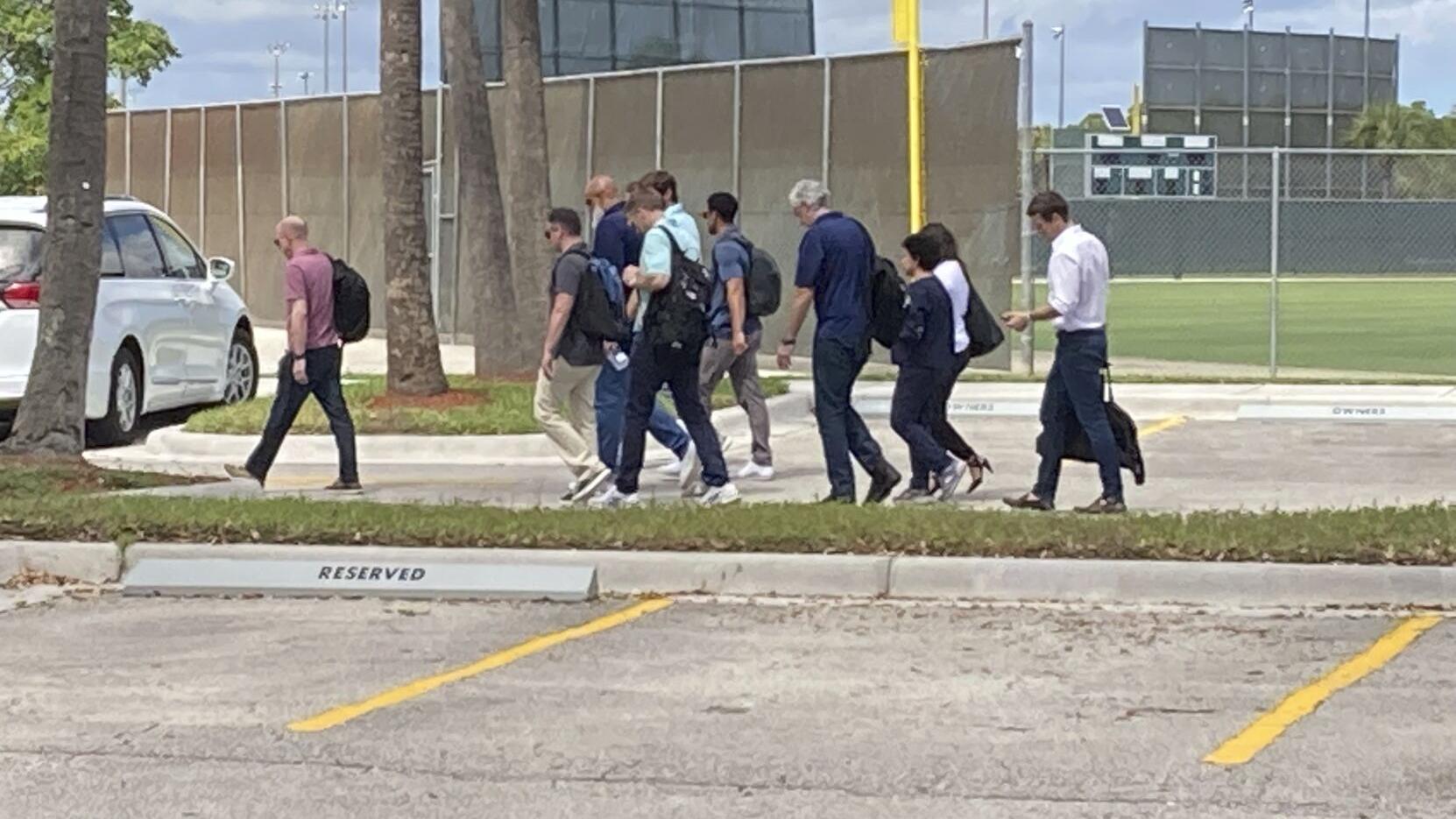 Deadline Day: Time is short, distance apart is long as MLB, playersu2019 union race clock to avoid cancelling games