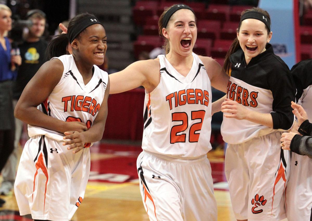 Martin S Milestone Proves Extra Special For Edwardsville Girls