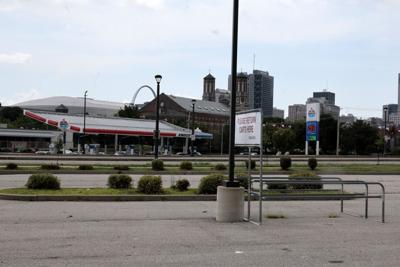 Foreclosure auction set for Paul McKee's grocery store, Zoom mart, gas station in 51