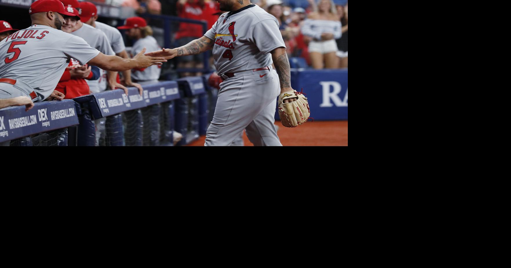 Cubs honor Pujols and Molina in big series loss to Cardinals