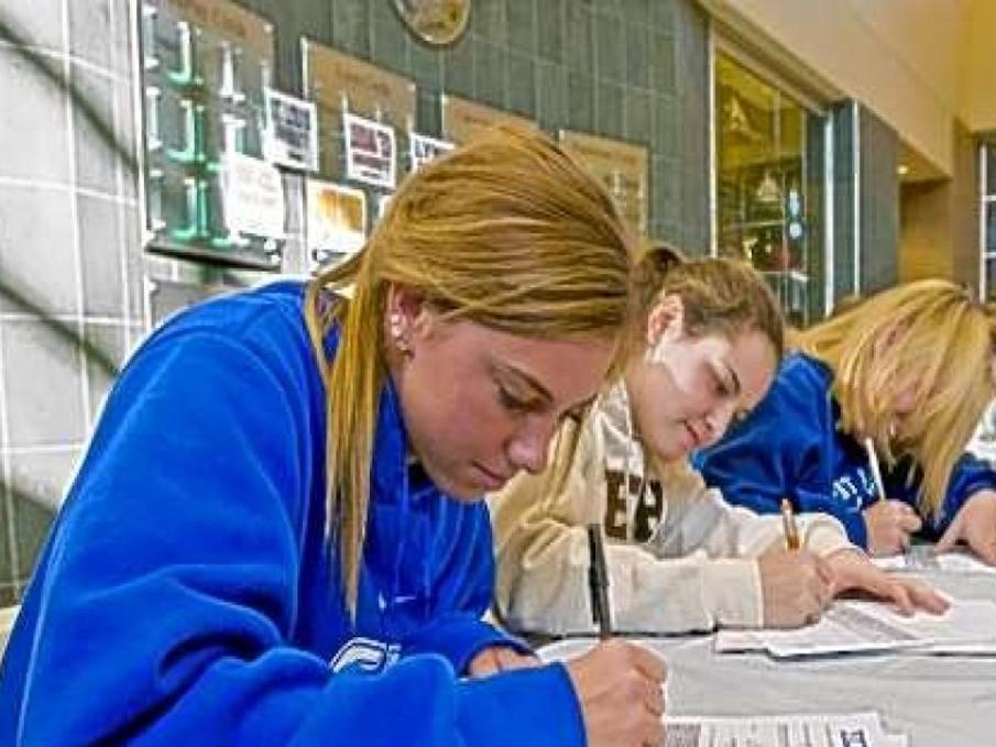 Signing Day 2010 St Joe Has A Slu Of Soccer Signings St Louis Metro Suburban Journals Stltoday Com