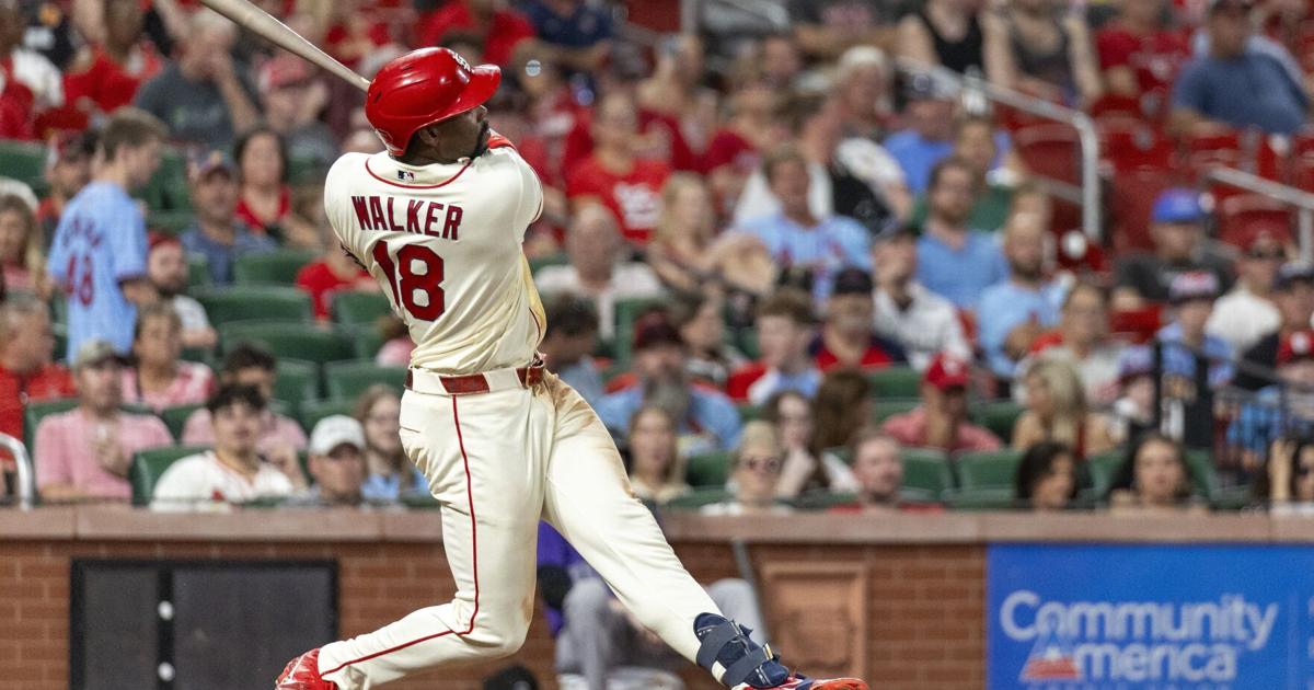 Cardinals take on Rockies at Busch Stadium